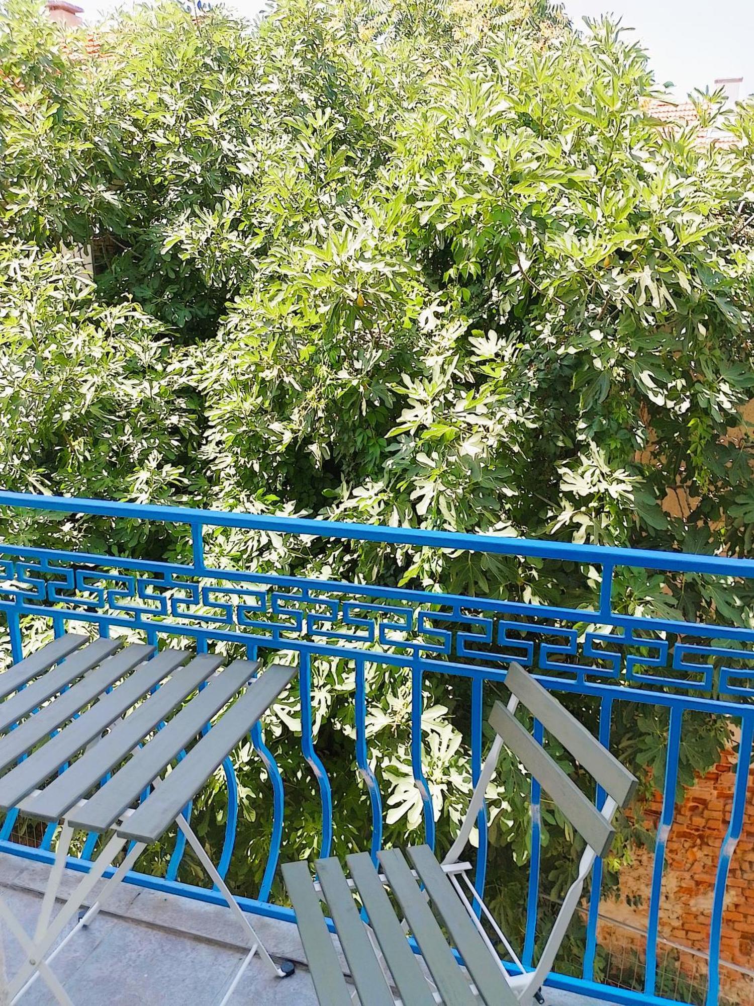 Lira Sto Apartments Pomorie Kültér fotó